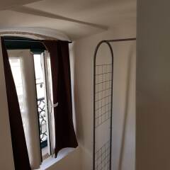 Stars Rooms Mouraria - Hostel сейф в номере
