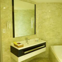 Отель Golden Peak Resort & Spa Вьетнам, Камрань - отзывы, цены и фото номеров - забронировать отель Golden Peak Resort & Spa онлайн ванная фото 2
