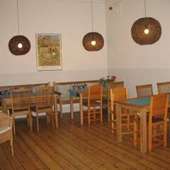Castanea Old Town Hostel гостиничный бар