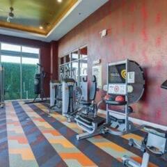 Отель Cozy 2 Bedroom Apartment США, Лас-Вегас - отзывы, цены и фото номеров - забронировать отель Cozy 2 Bedroom Apartment онлайн фитнесс-зал