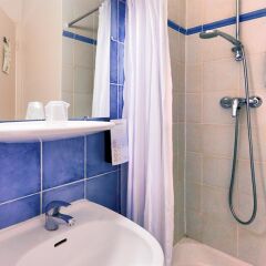 Hotel Campanile Paris Ouest - Boulogne ванная фото 2