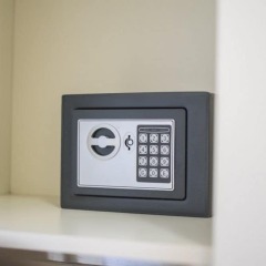 Hotel Soave Римини сейф в номере