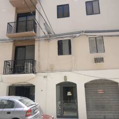 Отель Luxury Msida Circle Suites парковка
