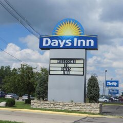 Отель Days Inn Columbus Airport парковка