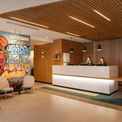 Отель Holiday Inn London Commercial Road интерьер отеля фото 2