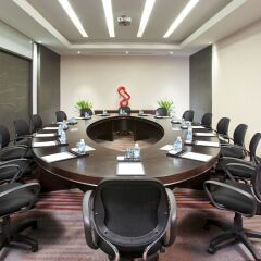 Отель Holiday Inn Shanghai Hongqiao West