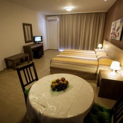 Отель Crystallo Apartments Кипр, Пафос - 4 отзыва об отеле, цены и фото номеров - забронировать отель Crystallo Apartments онлайн комната для гостей фото 5