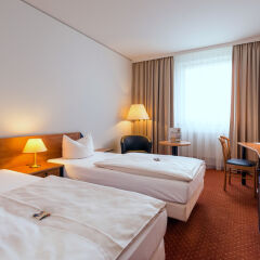 NOVINA HOTEL Südwestpark Nürnberg комната для гостей фото 4