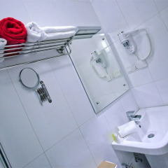 Hotel Travellers Nest ванная фото 2