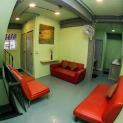 Samsen 8 Hostel Бангкок фитнесс-зал