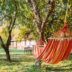 Karlamuiza Country Hotel спортивное сооружение