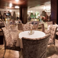 Апартаменты Uavoyage Khreschatyk Apartments гостиничный бар