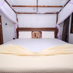 Отель Negombo Village сейф в номере