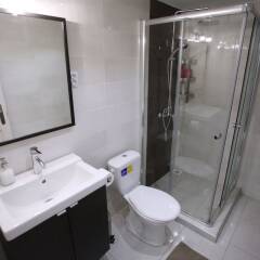 Отель Dfive Apartments - Chain Bridge Венгрия, Будапешт - отзывы, цены и фото номеров - забронировать отель Dfive Apartments - Chain Bridge онлайн ванная