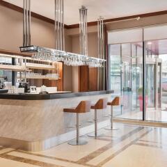 Отель Ramada Istanbul Alibeykoy гостиничный бар