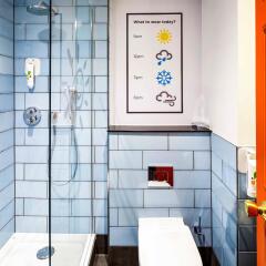 Отель ibis Styles Manchester Portland Hotel (Newly refurbished) Великобритания, Манчестер - отзывы, цены и фото номеров - забронировать отель ibis Styles Manchester Portland Hotel (Newly refurbished) онлайн ванная