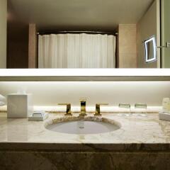 Отель Omni Mont-Royal Канада, Монреаль - отзывы, цены и фото номеров - забронировать отель Omni Mont-Royal онлайн ванная фото 2