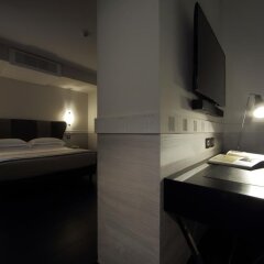 Отель Mood Suites Tritone Италия, Рим - отзывы, цены и фото номеров - забронировать отель Mood Suites Tritone онлайн удобства в номере фото 2