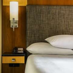 Отель Hyatt Regency Chicago сейф в номере