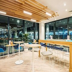 Отель Holiday Inn Express Amsterdam - North Riverside, an IHG Hotel Нидерланды, Амстердам - отзывы, цены и фото номеров - забронировать отель Holiday Inn Express Amsterdam - North Riverside, an IHG Hotel онлайн