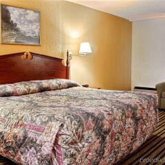 Отель Americas Best Value Inn Niagara Falls США, Ниагара-Фолс - отзывы, цены и фото номеров - забронировать отель Americas Best Value Inn Niagara Falls онлайн комната для гостей фото 4