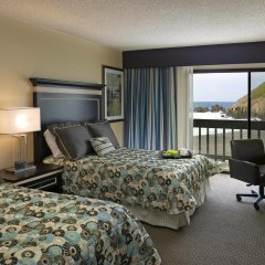 Pacifica Lighthouse Hotel Trademark Collection by Wyndham in Pacifica, United States of America from 200$, photos, reviews - zenhotels.com guestroom