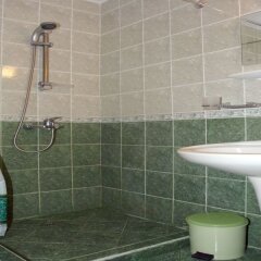 Отель Family Hotel Romantic Болгария, Солнечный берег - отзывы, цены и фото номеров - забронировать отель Family Hotel Romantic онлайн ванная