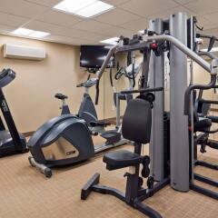 Отель Best Western Inn & Conference Center фитнесс-зал фото 2