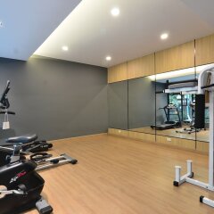 Отель Tara Garden Hotel Таиланд, Бангкок - 1 отзыв об отеле, цены и фото номеров - забронировать отель Tara Garden Hotel онлайн фитнесс-зал фото 3