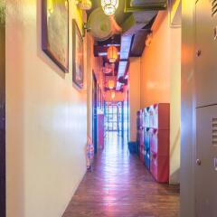 Отель Rucksack Inn Temple Street Сингапур развлечения
