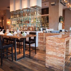 Отель JW Marriott Essex House New York США, Нью-Йорк - 8 отзывов об отеле, цены и фото номеров - забронировать отель JW Marriott Essex House New York онлайн гостиничный бар