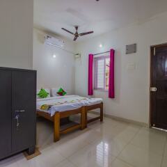 Апартаменты OYO 13098 Home Cozy Studio Near Uddo Beach Гоа комната для гостей