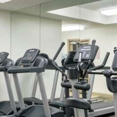 Отель Wyndham Garden Baton Rouge фитнесс-зал фото 4