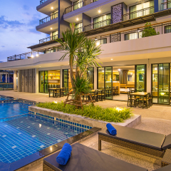 Отель AVA Sea Resort бассейн