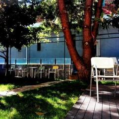 Go Hostel Lisbon Лиссабон приотельная территория