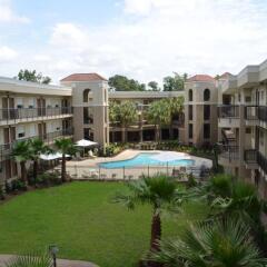 Отель Wyndham Garden Baton Rouge балкон