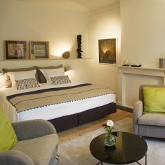Отель B&B Alphabet - Luxury Guesthouse and Art Gallery комната для гостей фото 3