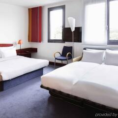 Отель Novotel Suites Berlin City Potsdamer Platz комната для гостей фото 2