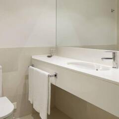 Отель Art7 The Apartment Испания, Сан-Себастьян - отзывы, цены и фото номеров - забронировать отель Art7 The Apartment онлайн ванная фото 2
