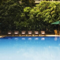 Отель Cinnamon Grand Colombo бассейн фото 3