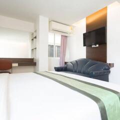Отель Cozi Inn Bangkok Бангкок комната для гостей фото 2