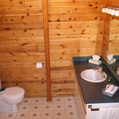 Oyster Bay Resorts in Campbell River, Canada from 190$, photos, reviews - zenhotels.com bathroom