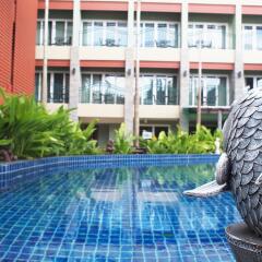 Отель Phuket Ecozy Hotel Таиланд, Пхукет - отзывы, цены и фото номеров - забронировать отель Phuket Ecozy Hotel онлайн бассейн фото 2