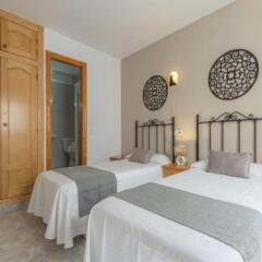 Отель Hostal Dinamarca Испания, Сан-Антони-де-Портмань - отзывы, цены и фото номеров - забронировать отель Hostal Dinamarca онлайн комната для гостей фото 4