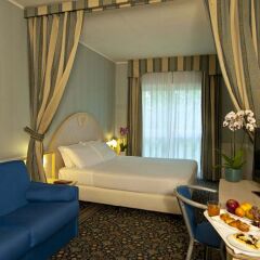 Отель CDH Hotel Villa Ducale Италия, Парма - 2 отзыва об отеле, цены и фото номеров - забронировать отель CDH Hotel Villa Ducale онлайн комната для гостей фото 2