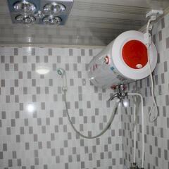 Отель Sunshine Hotel- Xi'an Anrenfang Branch Китай, Сиань - отзывы, цены и фото номеров - забронировать отель Sunshine Hotel- Xi'an Anrenfang Branch онлайн ванная фото 2