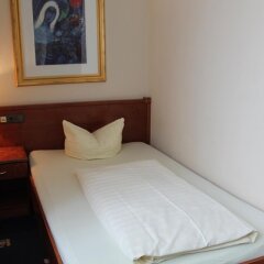 Altstadt Hotel St. Georg сейф в номере