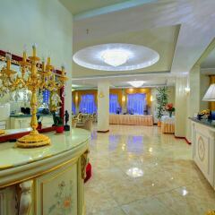 Hotel Holiday Park интерьер отеля фото 2