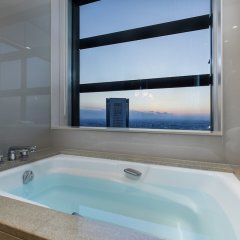 Отель Park Hyatt Tokyo Япония, Токио - отзывы, цены и фото номеров - забронировать отель Park Hyatt Tokyo онлайн ванная фото 3