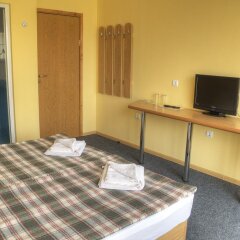 Отель Neon Guest Rooms Болгария, Шумен - отзывы, цены и фото номеров - забронировать отель Neon Guest Rooms онлайн комната для гостей фото 5